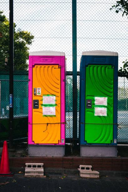 Portable Toilet Options We Offer in Level Park Oak Park, MI